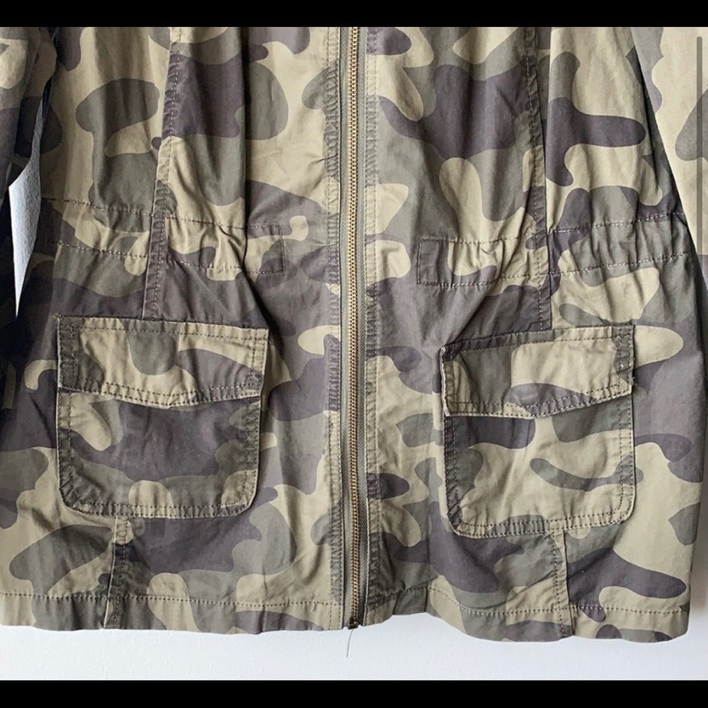 Embroidered camo jacket - Picture 4 of 5